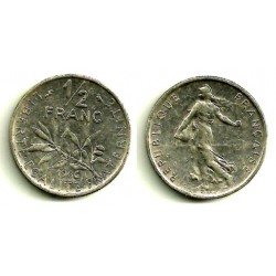(931.1) Francia. 1966. ½ Franc (MBC)