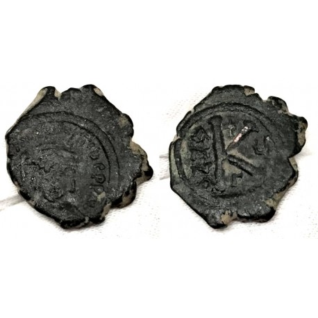 Mauricio Tiberio. 582-602 d.C. ½ Follis (BC/BC+)