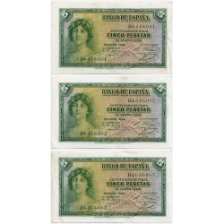 España. 1935. Lote de 3 Billetes de 5 Pesetas (MBC+/EBC-) Serie D. Correlativos