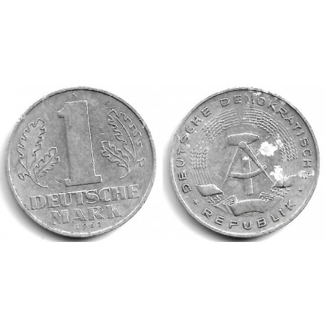 (13) Alemania Democrática. 1962(A). 1 Mark (BC/BC-) Manchas