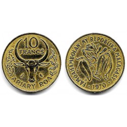 (11) Madagascar. 1970. 10 Francs (EBC)